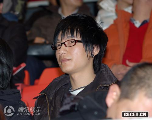 陳楚生前來(lái)助陣