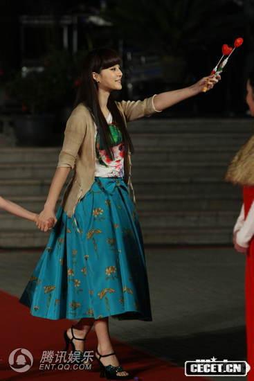 范冰冰一副鄰家女孩妝扮