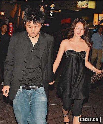 出席何超瓊生日PARTY