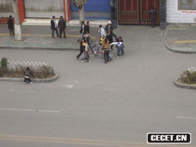 31415r(sh)40T܇(ch)ڽ(jng)^(gu)·r(sh)⵽ӵć