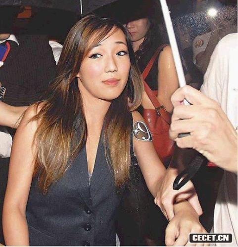 霍詠詩(shī)去BALL場(chǎng)