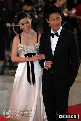 佘詩(shī)曼 鄭嘉穎