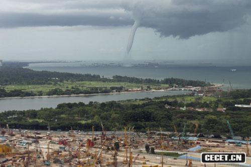 YψD525¼ϲװ֮һF©޴ˮڸĴ֮g