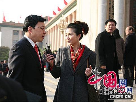 35գ9r(sh)ʮһȫ˴һΕ(hu )h(hu )_(ki)ĻDڴ(hu )ǰӛСѾĲL(fng)