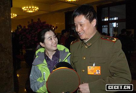 200833ȫf(xi)ʮһһΕ(hu )hڱ(hu )_(ki)Ļȫf(xi)ίT鐾SĽܲL(fng)