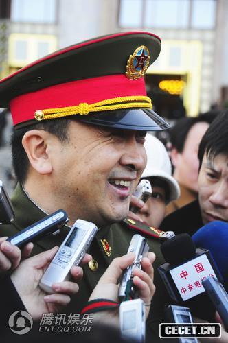 200833ȫf(xi)ʮһһΕ(hu )hڱ(hu )_(ki)ĻSίTӛ߲L(fng)