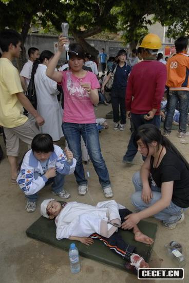 5月12日17點(diǎn)18分:救救孩子 (圖8)