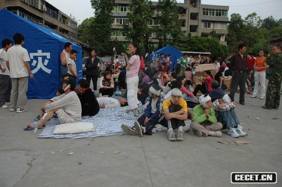 51219c(din)09֣നhfСW(xu)Rr(sh)c(din)ٺСW(xu)@ (D18)