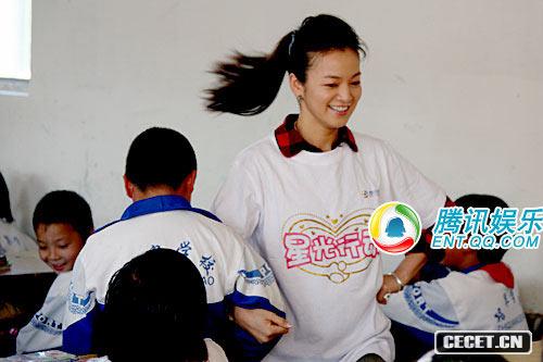 ڴӵ܌W(xu)УI(i)ĵİ߀ʂһǹͽoW(xu)F(chng)߀oW(xu)һÊW\ӢZ(y)nÿɐ(i)UϲgСӵġf(shu)ϣܽo(li)옷(l )