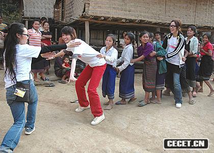 跟小朋友做游戲