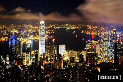 香港:國際金融中心 高420米