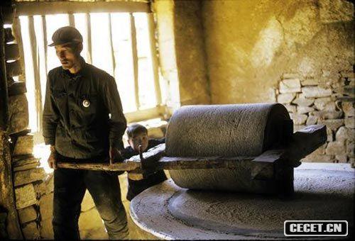 19767283r(sh)4254ںӱʡɽSһl(f)7.8ҵЅ^Ҷ11𲨼кͱ@MDƬչʾǵǰɽ