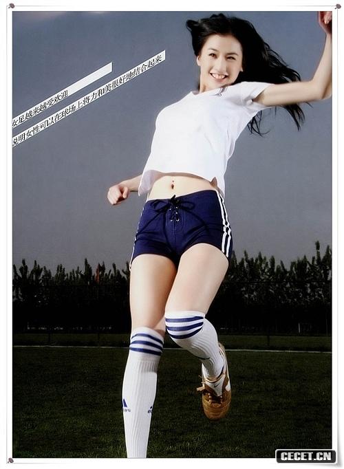 黃圣依足球寶貝套圖