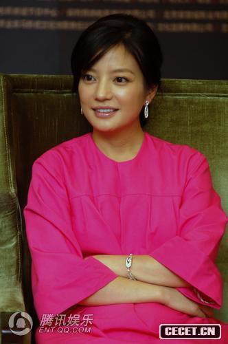 《赤壁》首映 粉嫩趙薇緊閉玉腿泄底走光