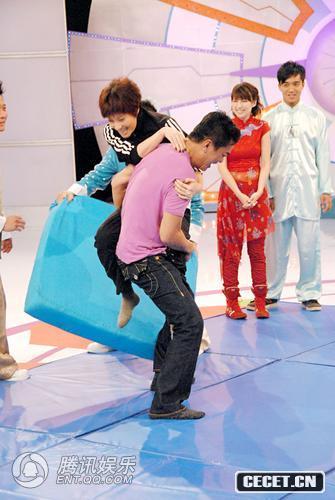 Fןo(w)T(mn)ˡգ74գڌ܊ҕM(jn)λˇ˼eϯεSĵȵ