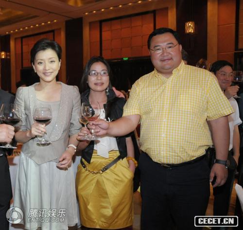 楊瀾與老公出席派對