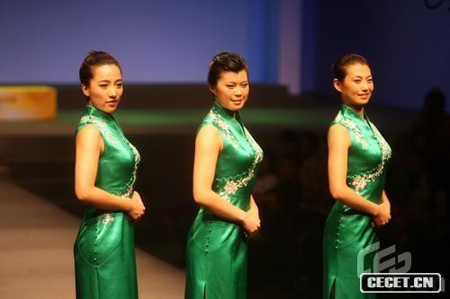 北京奧運會(huì )頒獎禮儀服裝