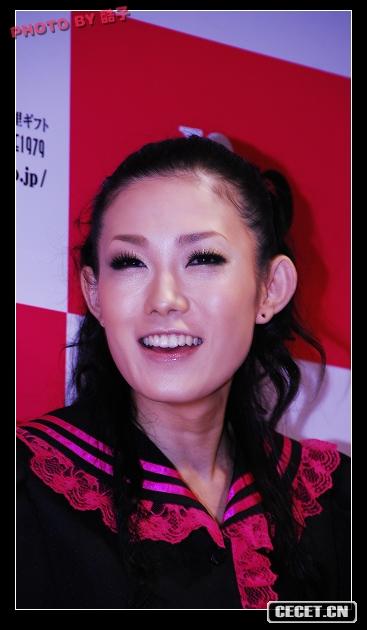 AV女優(yōu)助陣表演成人展