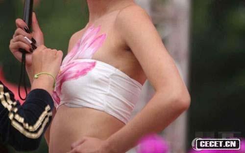 孩子眼中的“祼露美女與人體彩繪”