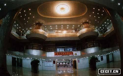 福建省晉江市的人民大會(huì )堂