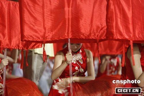 730W\(hu )_(ki)ĻʽڡB(nio)M(jn)в(zh)AŮTڈ(chng)o(chng)