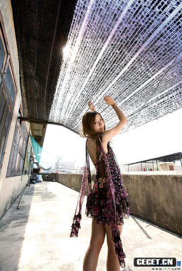 超女陳怡日本寫(xiě)真