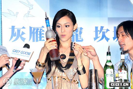 范瑋琪挑戰尺度裸背出鏡