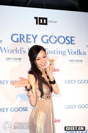 范瑋琪挑戰尺度裸背出鏡