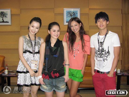 阿嬌為內地籃球賽開(kāi)球