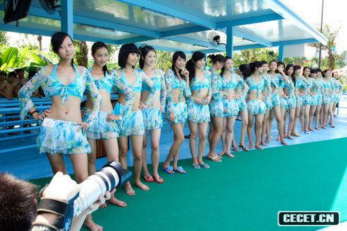 新絲路美女模特性感泳裝寫(xiě)真