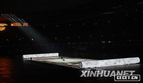 開(kāi)幕式文藝表演:多彩的畫(huà)卷述說(shuō)歷史