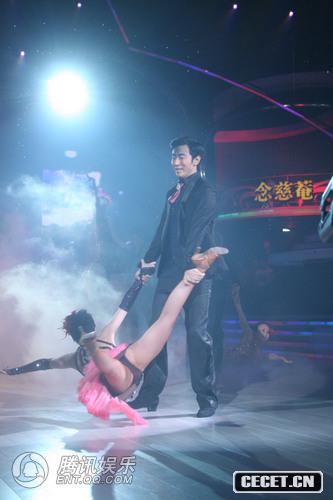 舞動(dòng)奇跡女星性感比拼