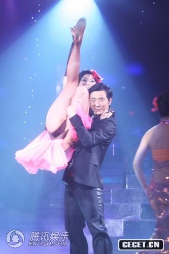 舞動(dòng)奇跡女星性感比拼