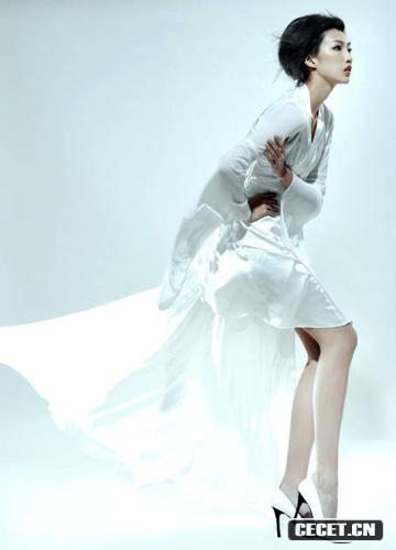 職業(yè)模特古晨寫(xiě)真照