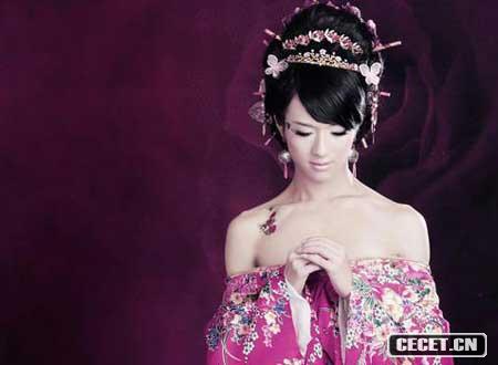 從未見(jiàn)如此驚艷的男人