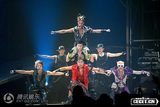 扮F4搞笑將情欲秀搬上臺 EO2跳辣身舞