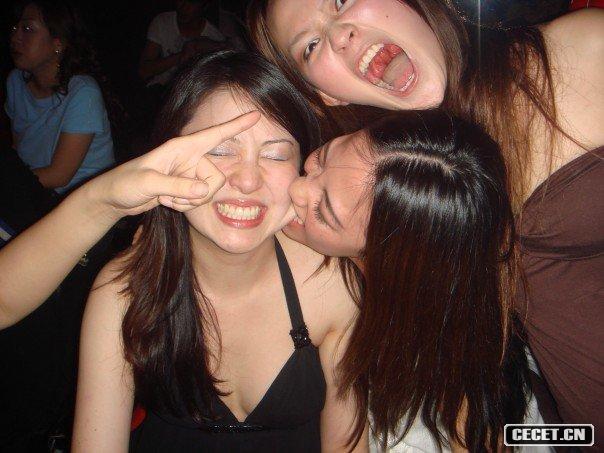 夜店里新潮男女的瘋狂搞怪