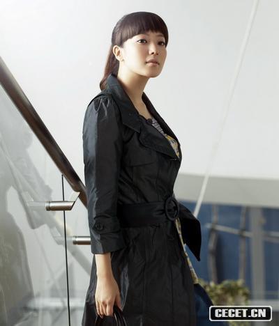 金喜善懷胎四月苗條依舊