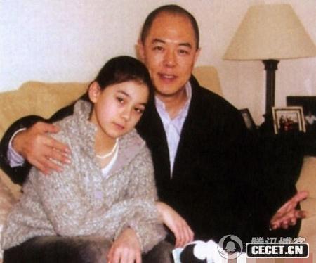 組圖:張家有女初成長(cháng) 張鐵林16歲混血女兒曝光