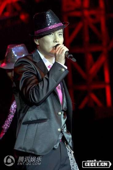 張信哲上海個(gè)唱