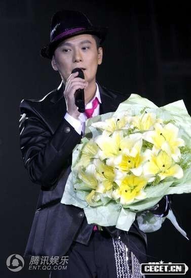 張信哲上海個(gè)唱
