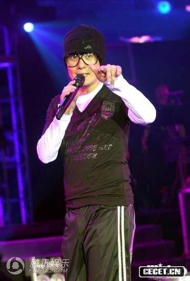 張信哲上海個(gè)唱