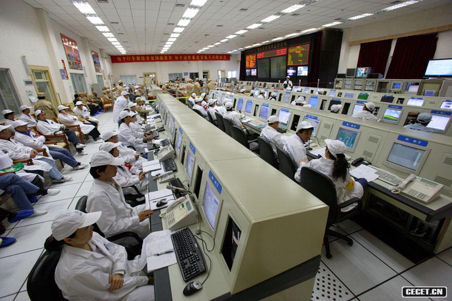 神七進(jìn)行最后一次人船箭地聯(lián)合檢查