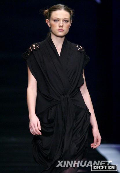 118ģЇHr(sh)bܡŮb°l(f)(hu )չʾnOӋOӋĕr(sh)b