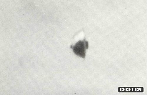 @(g)ֵwһλī^Լһ@Ĕz1966422c(din)׷@(g)UFOÌR(Polaroid)C@Ƭ