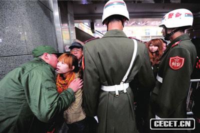 һ±c˶Z(y)e񶬵һ450±ڱվT579܇(ch)ʯfȵ܊I(yng)Ar(sh)ӛߏz