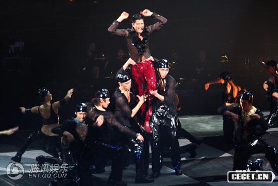 已經(jīng)有12年沒(méi)在臺開(kāi)唱的郭富城風(fēng)采依舊