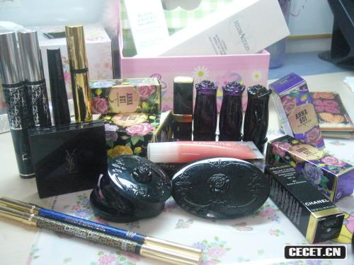 張茆所使用的化妝品均是品牌貨