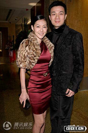 小S與丈夫出席慈善晚會(huì )