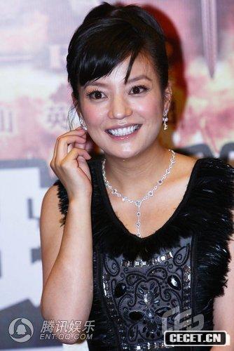 趙薇日漸發(fā)福長(cháng)贅肉